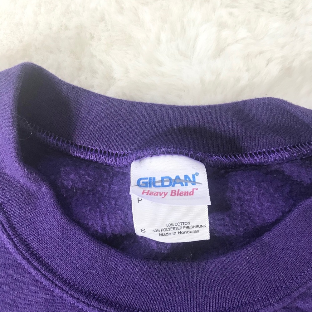 🌻3/$20 I Love Lucy Purple Embroidered Sweater - Picture 5 of 6